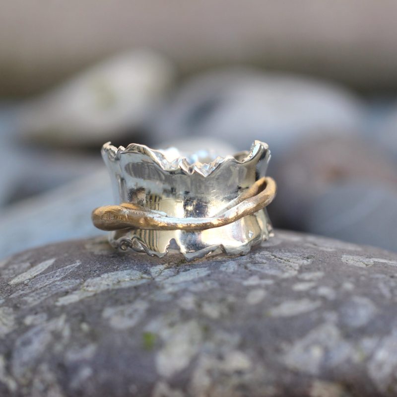 Sølv ring m. 14kt guld bånd str 56
