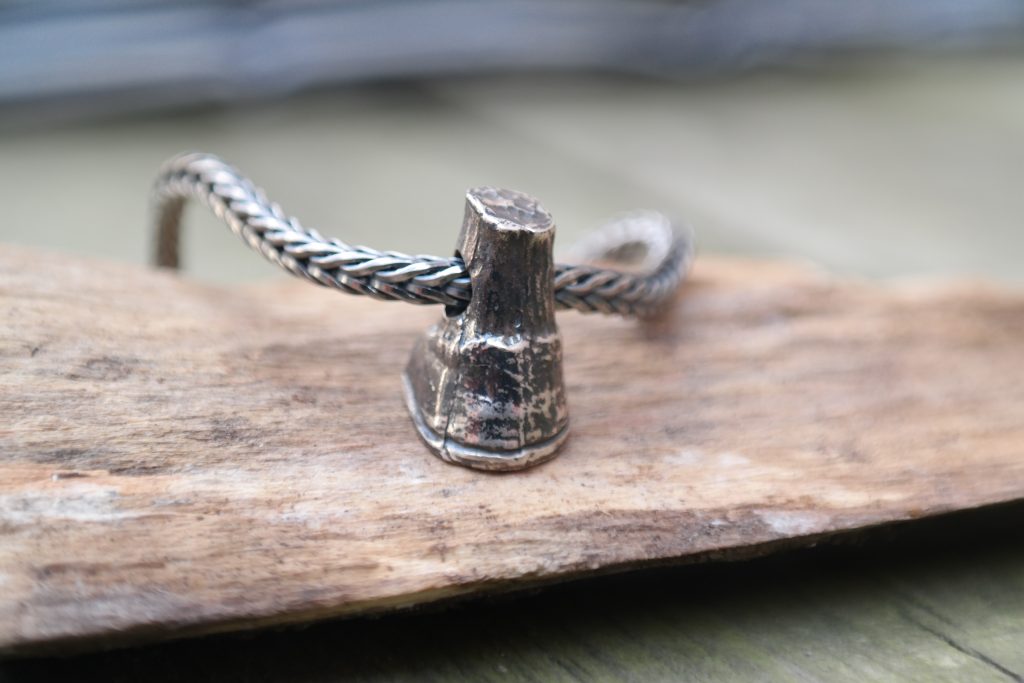 "Hestehov" til armring